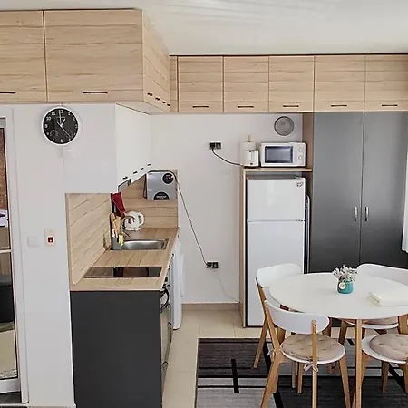 студио нико - アパート ツァレヴォ