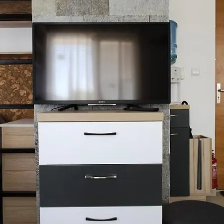 студио нико - * ツァレヴォ